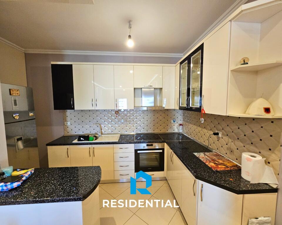 Ne Astir, Jepet Me Qira Apartament 2+1+2 I Mobiluar!
