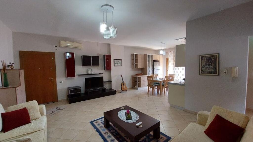For sale Apartment 2+1 with 3 Balconies - Neighborhood 29 Nëntori, Vlorë