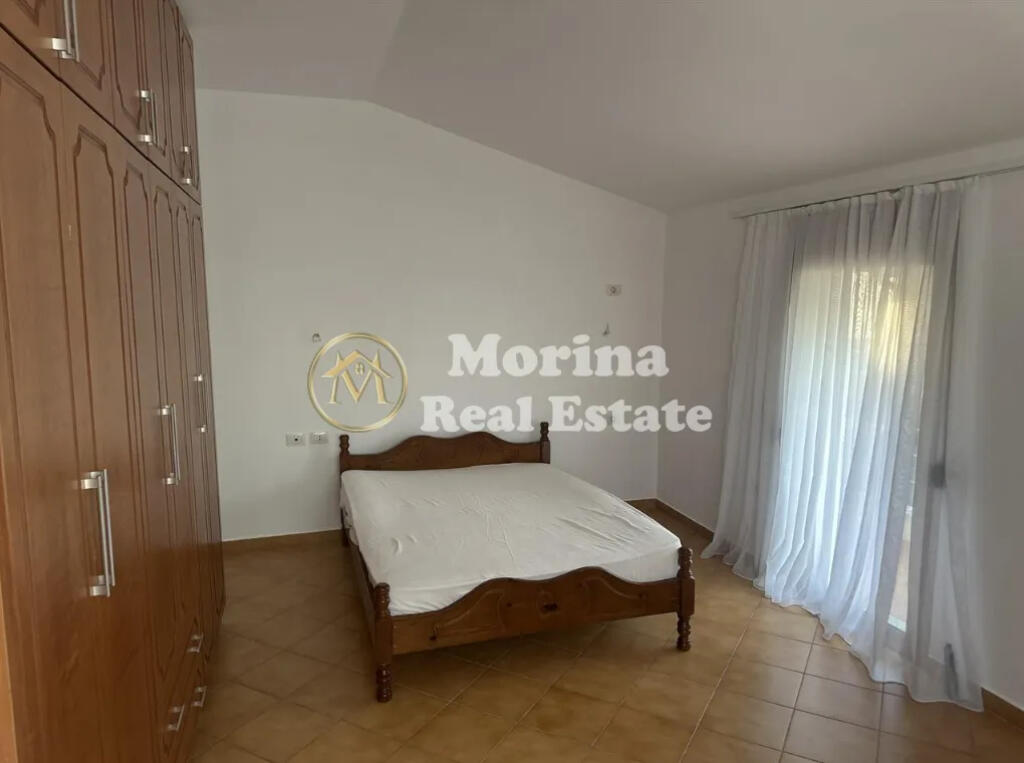 Qera, Shtepi Private 2+1, Selite