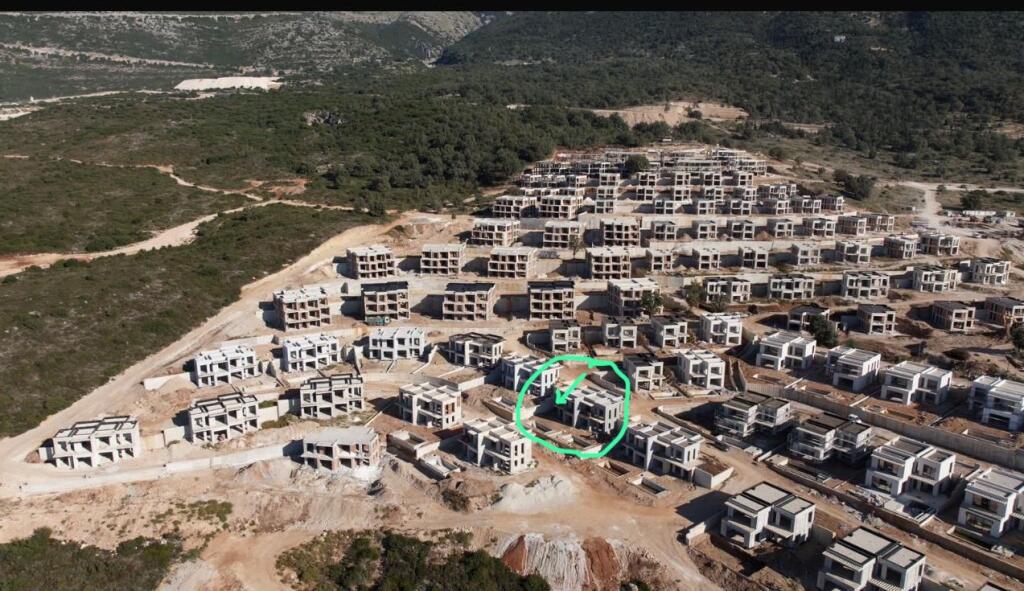Vila luksoze për shitje në San Nicolas resort, Dhermi