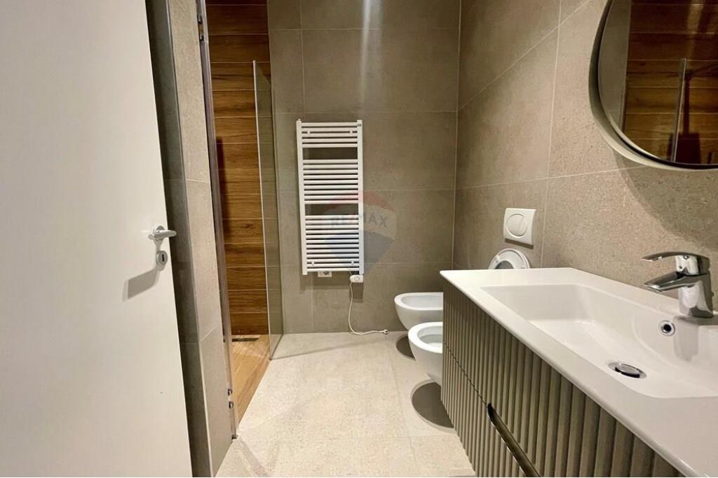 Apartament luksoz per qira tek "Secret Garden"!