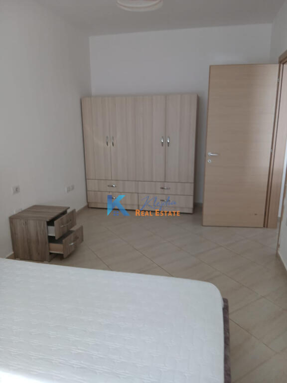 2+1 apartment for rent at Liqeni i Thate, near Vila 21