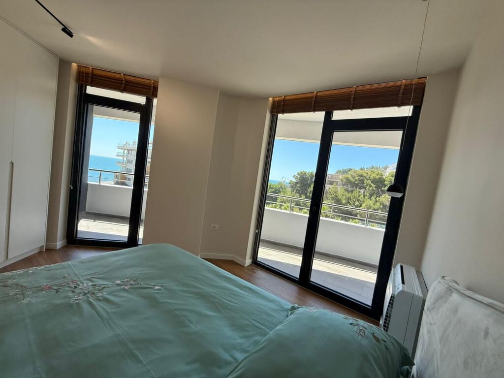Luxurious 2+1 Apartment for Rent in White Hill