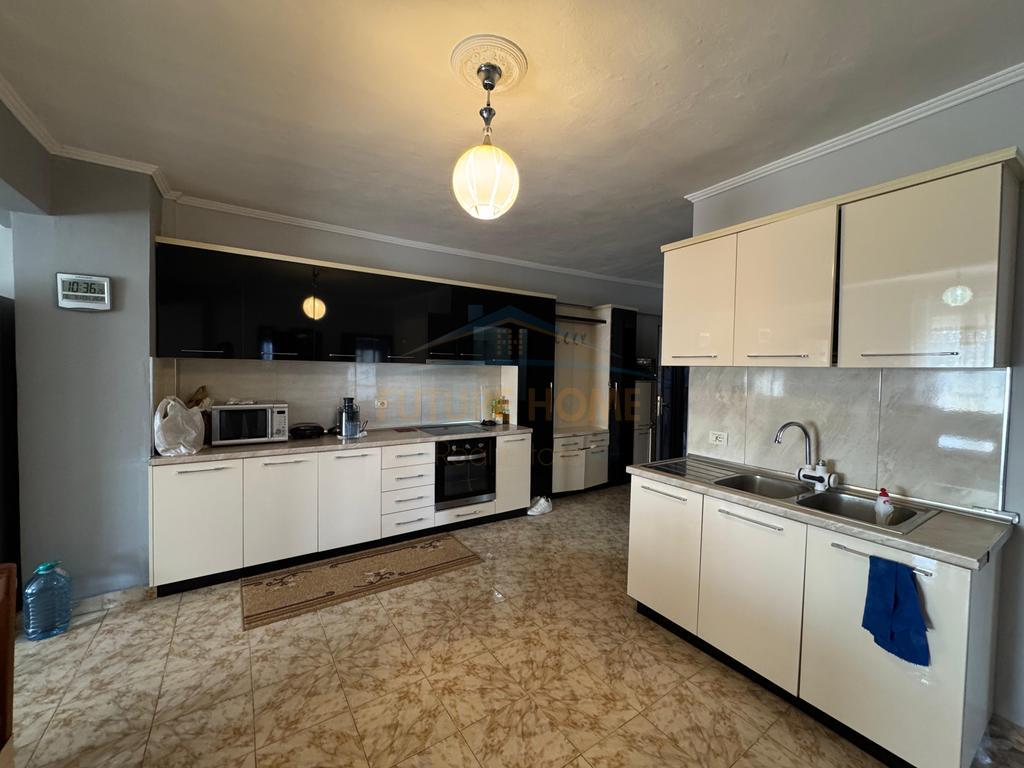 For sale, 2+1 apartment Laprake, Tirana.