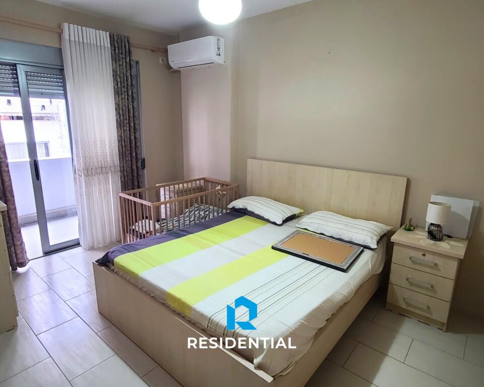 Ne Yzberisht, Jepet Me Qira Apartament 2+1 I Mobiluar!