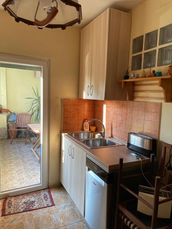 In Affitto Appartamento 2+1+1 Balcone