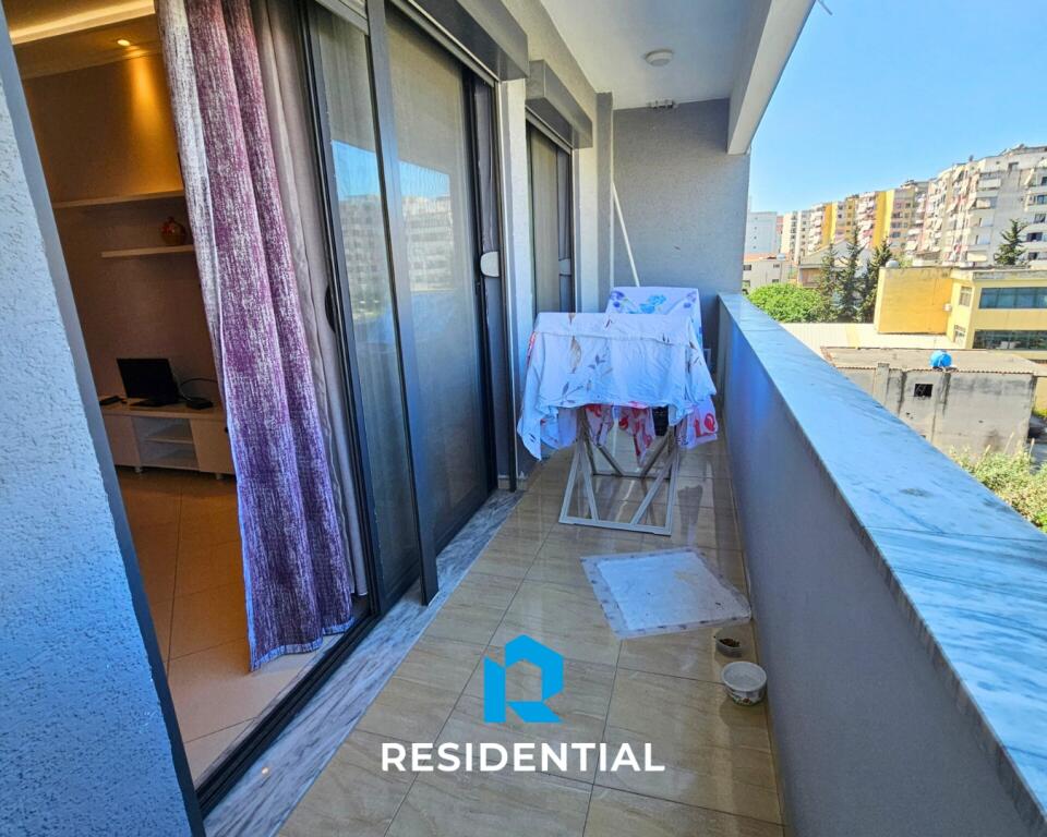 Ne Astir, Jepet Me Qira Apartament 2+1+2 I Mobiluar!