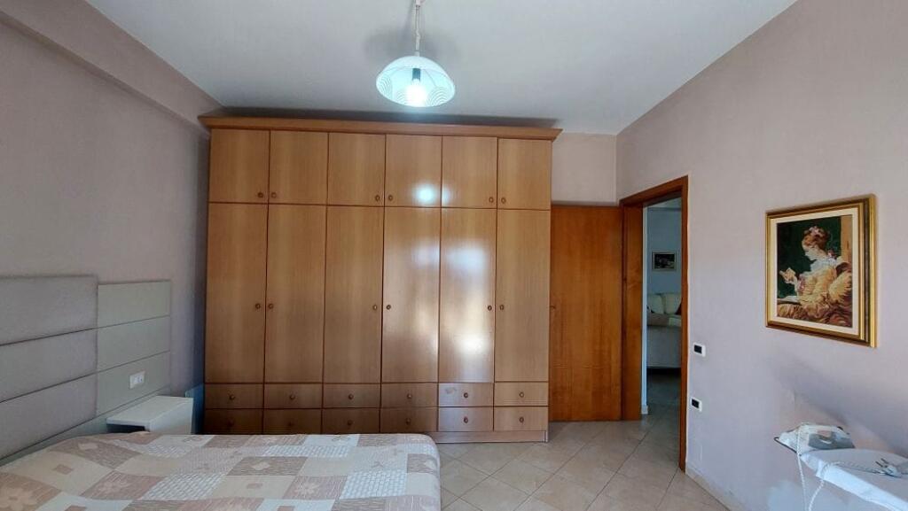 For sale Apartment 2+1 with 3 Balconies - Neighborhood 29 Nëntori, Vlorë
