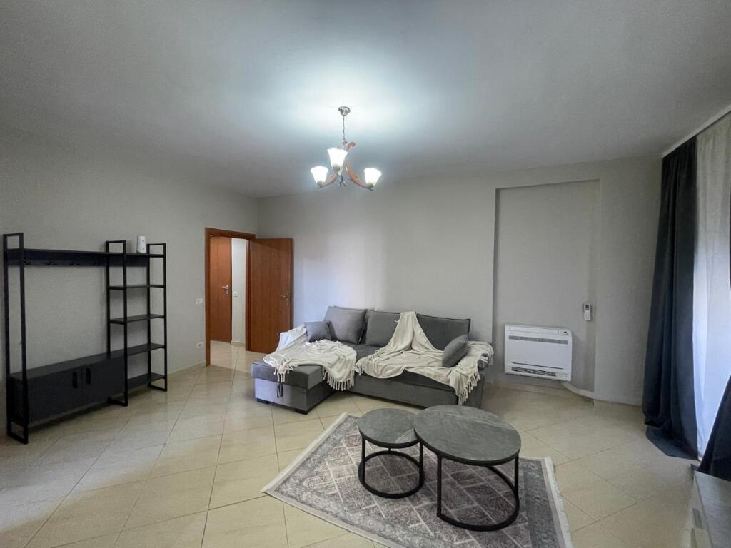 1+1 apartment for rent in the Paris Commune!