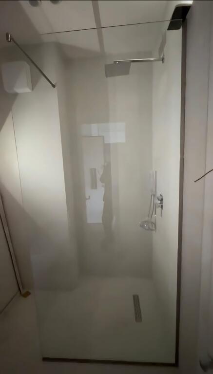 Luxurious 2+1 Apartment for Rent in White Hill