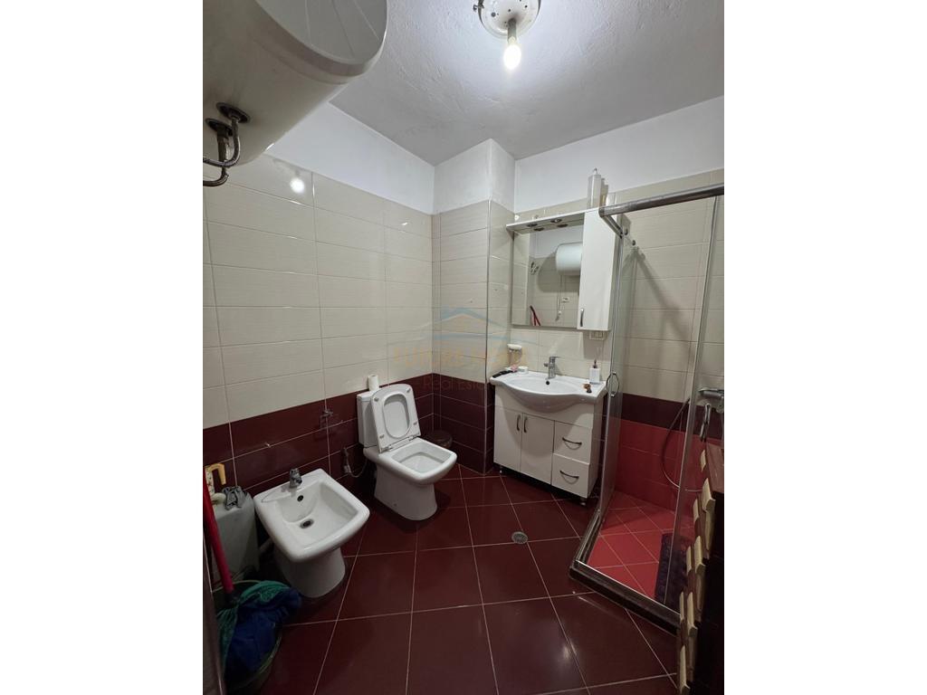 For sale, 2+1 apartment Laprake, Tirana.