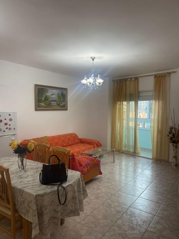 Paris Commune, near Coffee no. 65, a 1+1 furnished apartment is for rent.