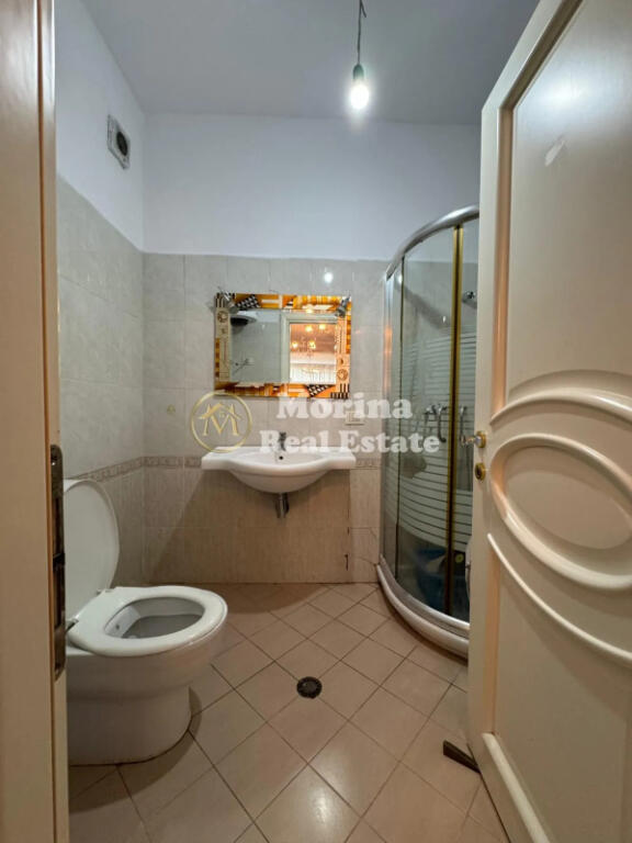 Rent apartment 2+1+Blk, Paris Commune.