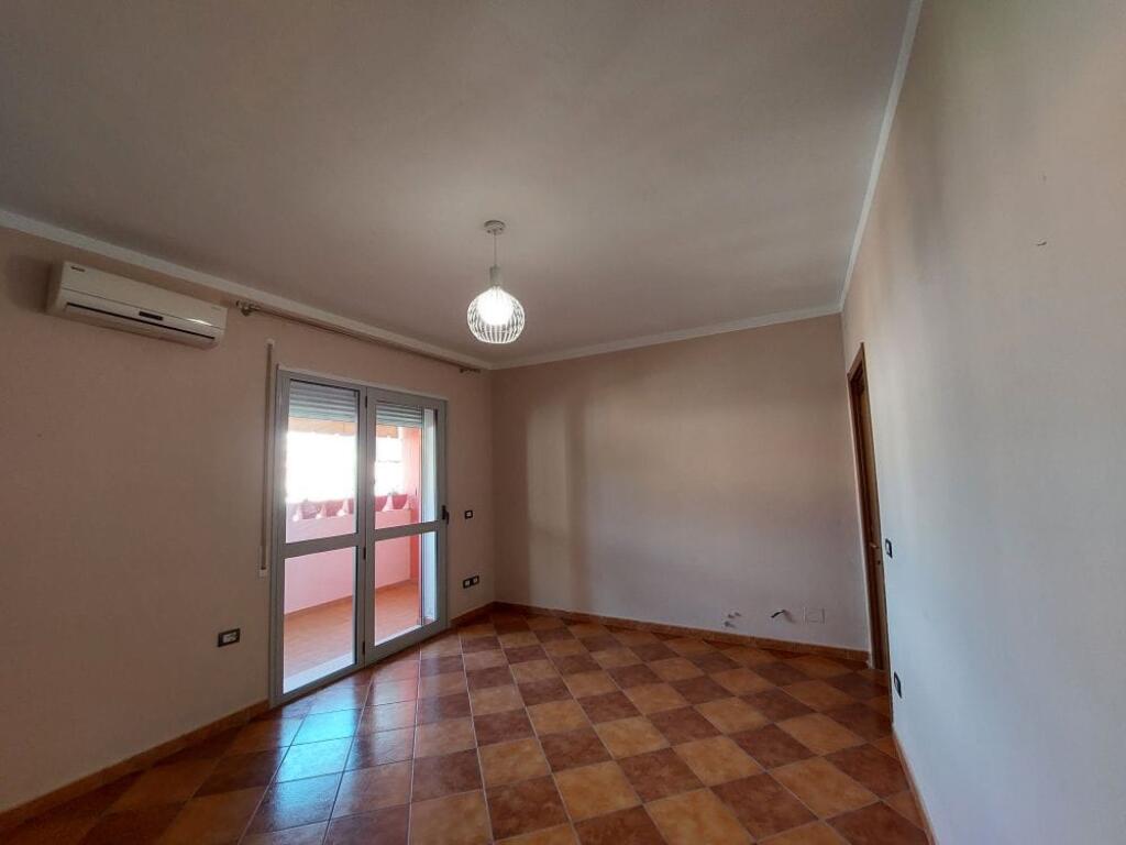 FOR SALE APARTMENT 2+1+2 IN THE NEIGHBORHOOD 29 NOVEMBER, NEAR THE SCHOOL "LEF SALLATA"