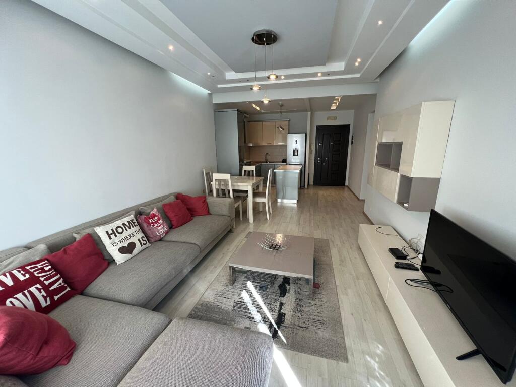 Apartament 2+1 për qira në Astir