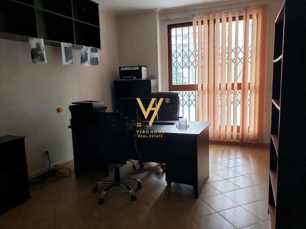 ZYRE 60 M2 ME QERA TOTALISHT E INVESTUAR TE ISH EKSPOZITA