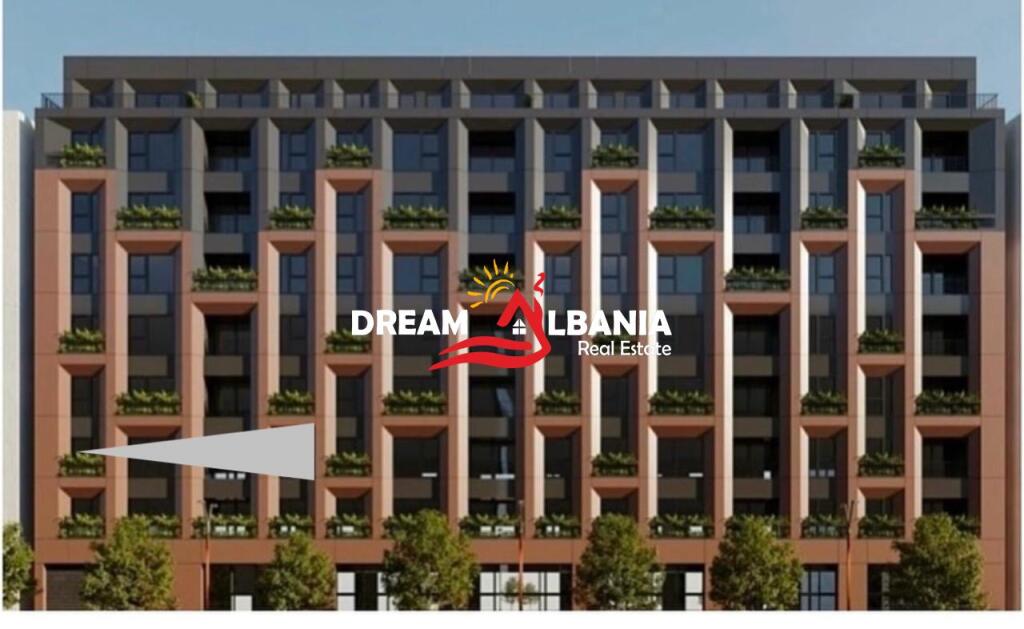 2+1+2 apartment for sale on Bulevardi i Ri