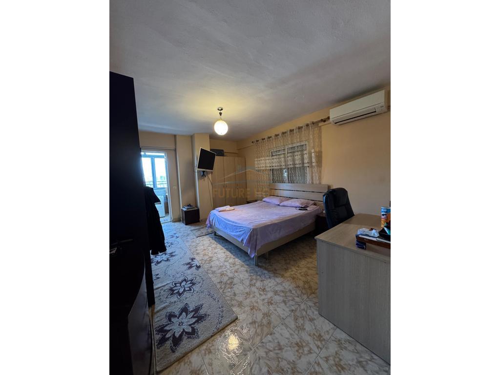 For sale, 2+1 apartment Laprake, Tirana.