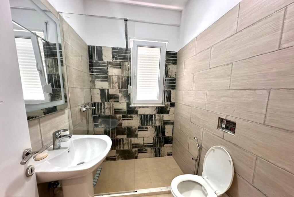 For Rent: Brand New 1-Bedroom Apartment with Parking – Selitë (Xhamia e Selitës)