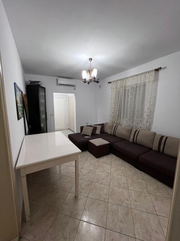 In Affitto Appartamento 2+1+1 Balcone