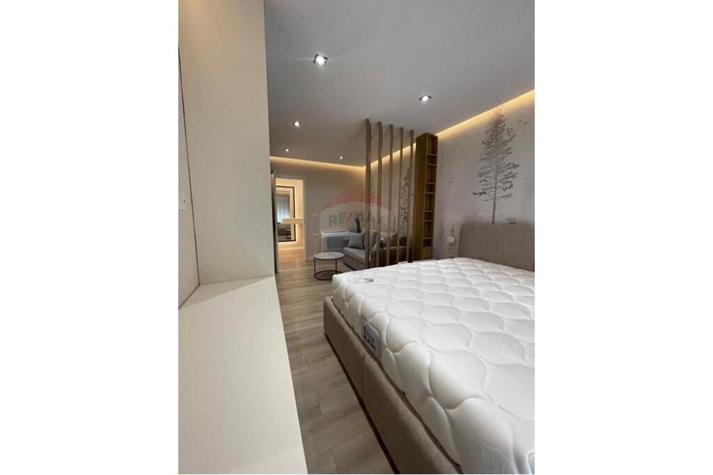 Apartament 1+1 për qira në Xhamllik