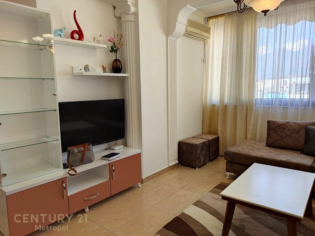 For rent 2+1 at Kavaja street center