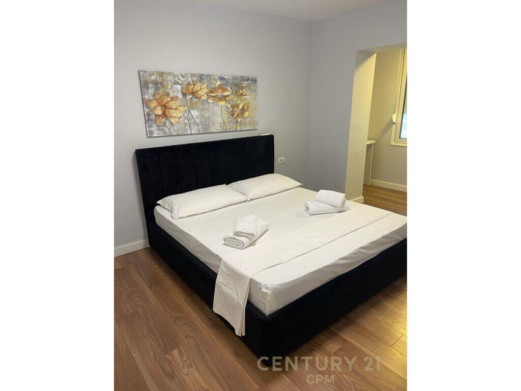 2 apartments 1+1 and one studio for Airbnb Stadiumi Dinamo are for sale.