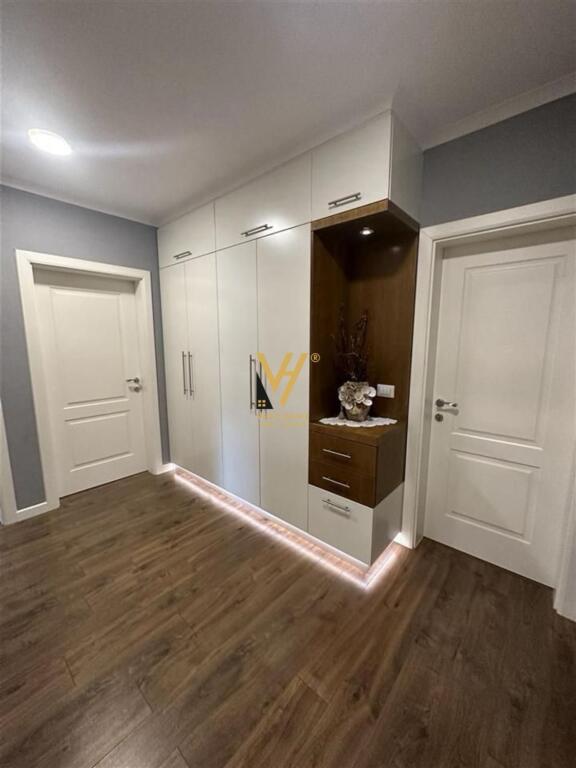 SHITET APARTAMENT 2+1+BLK TE RRUGA IRFAN TOMINI