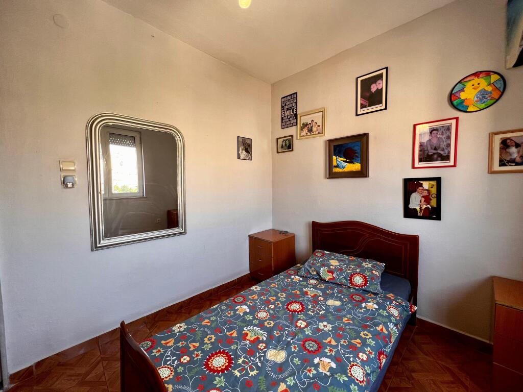 For rent, Apartment 2+1+balcony "Electric Market" Ali Demi - Tirana.