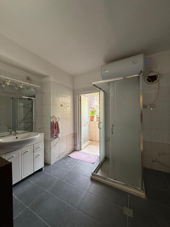 3+1 Apartment for Rent - Opposite the Former Restaurant Durrësi