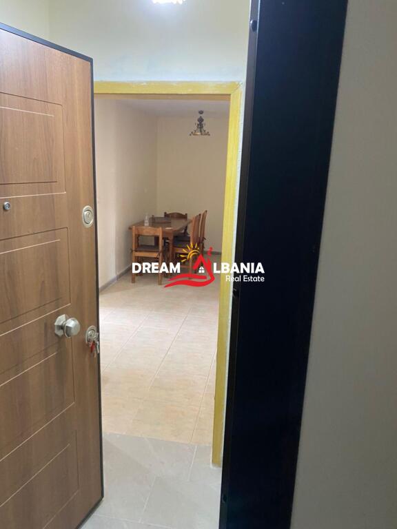 Apartament 1+1 me qera ne Qender te Tiranes, tek Rruga e Barrikadave (ID 4219420)