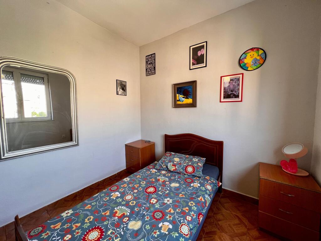 For rent, Apartment 2+1+balcony "Electric Market" Ali Demi - Tirana.