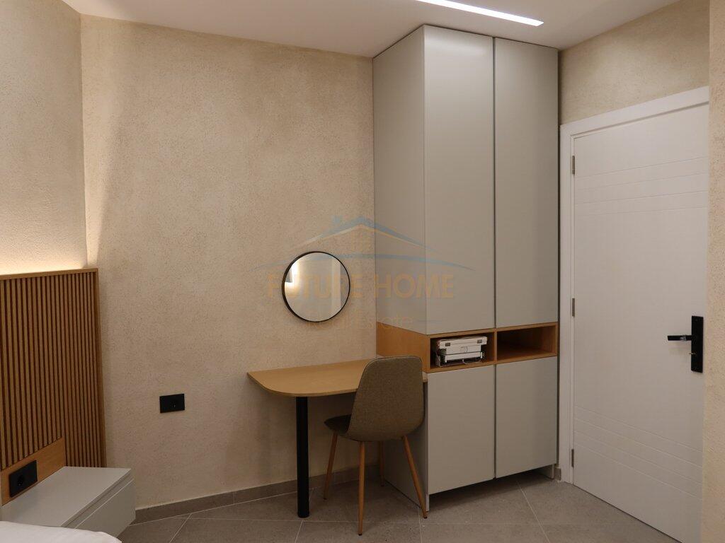 Shitet, Apartament 1+1, Rruga Bogdaneve, Tirane