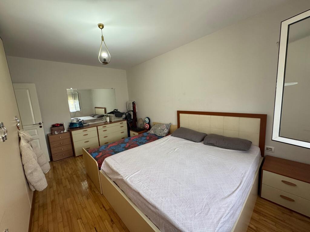 SHITET APARTAMENT 1+1 PRANE STACIONIT TE FUNDIT SE TIRANES SE RE