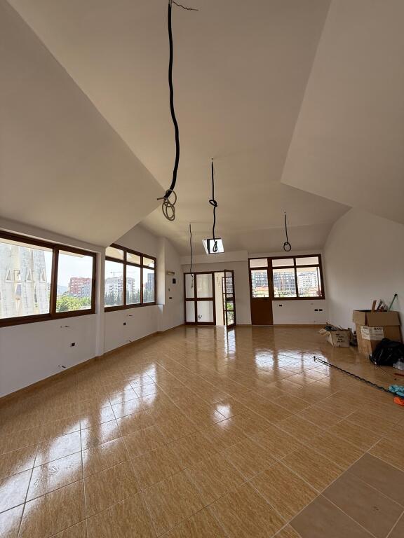 4-story building for rent - Don Bosko, Tirana