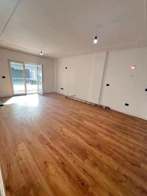 🚨For Sale Super Apartment 2+1+Balcony 📍Report Tv, Near the Complex Contact, former Park 📐Size 100m