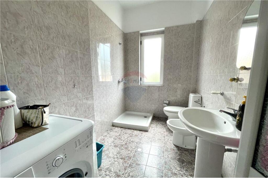 2+1 apartment by the street "Myslym Shyri"!