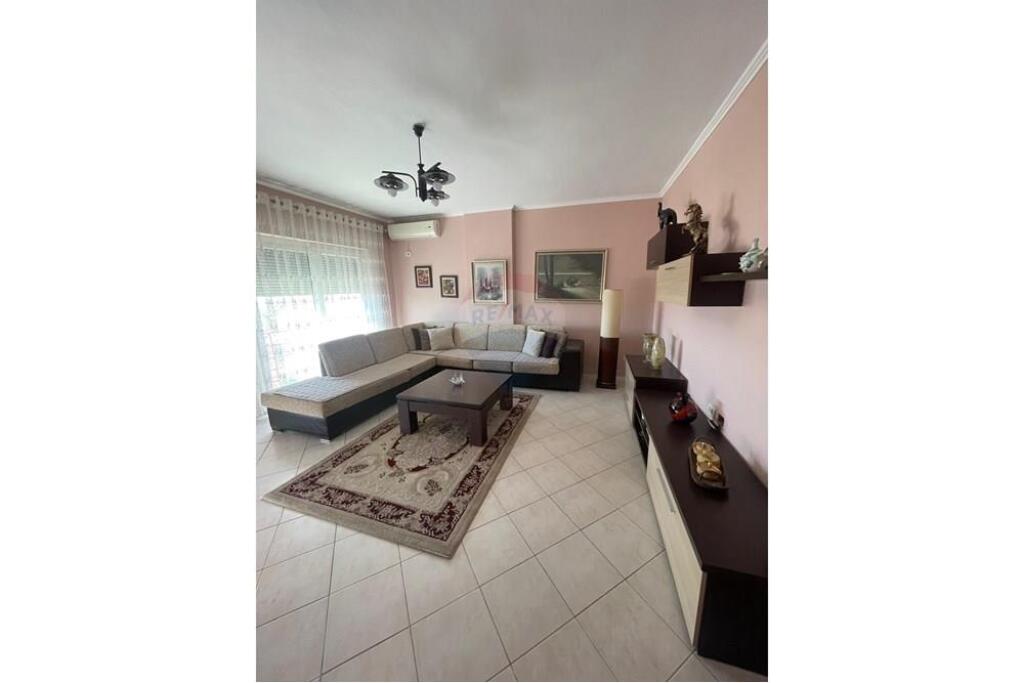 2+1 apartment with parking space