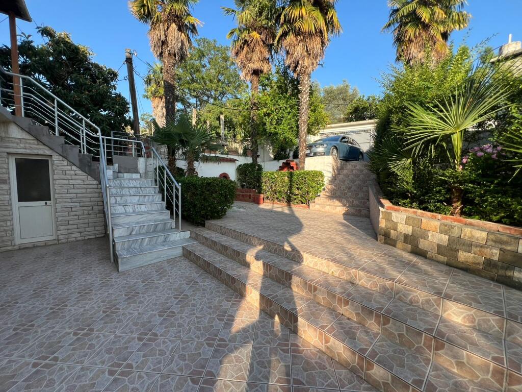 Vila për shitje në Vlorë