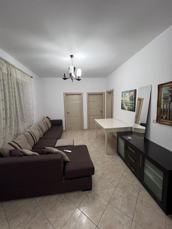 In Affitto Appartamento 2+1+1 Balcone