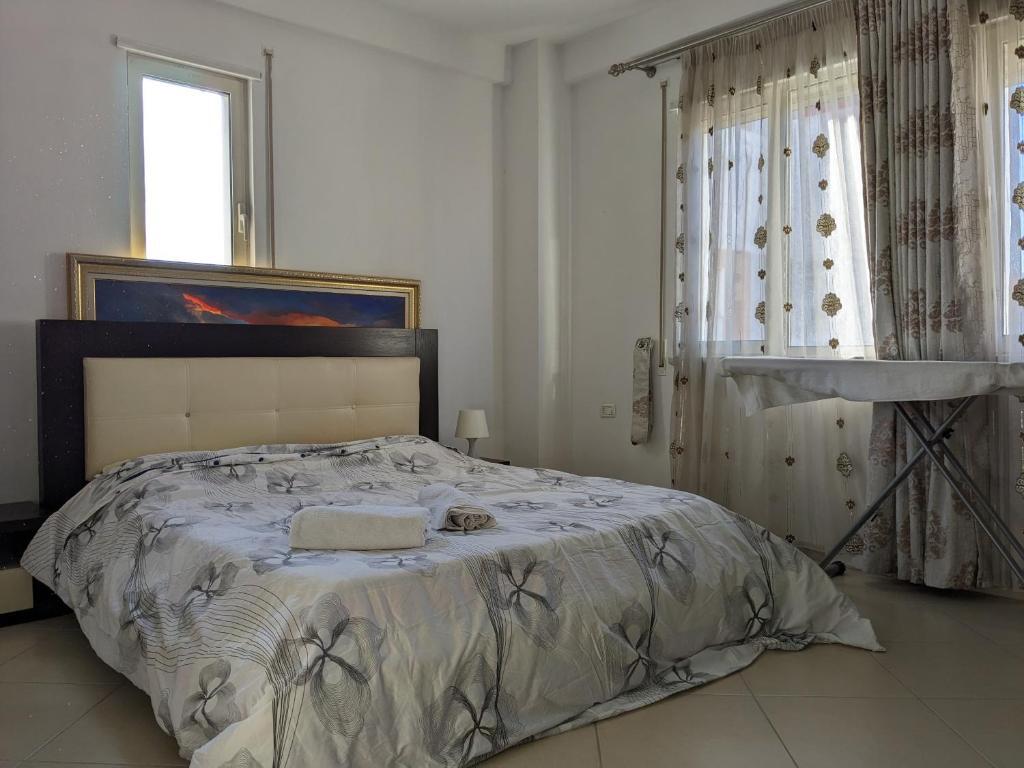 2+1 apartment for rent near the old park