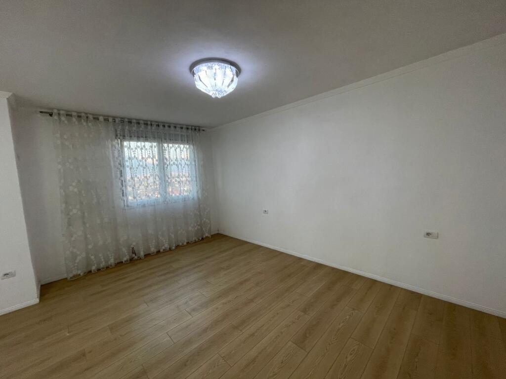 1+1 apartment for sale in Yzberisht