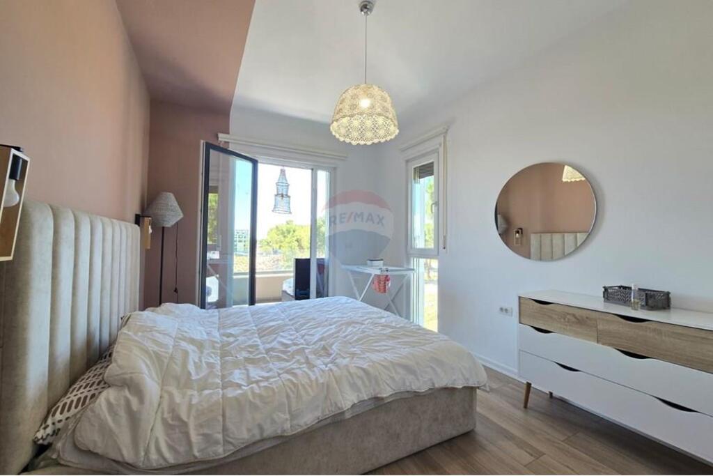 2+1 apartment with parking for sale in Vala Mar!