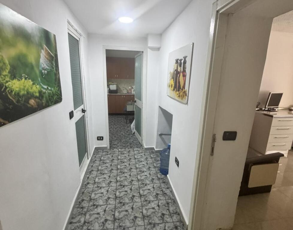 Office for rent 100 m² at Ushtari i Panjohur with a view of the Center