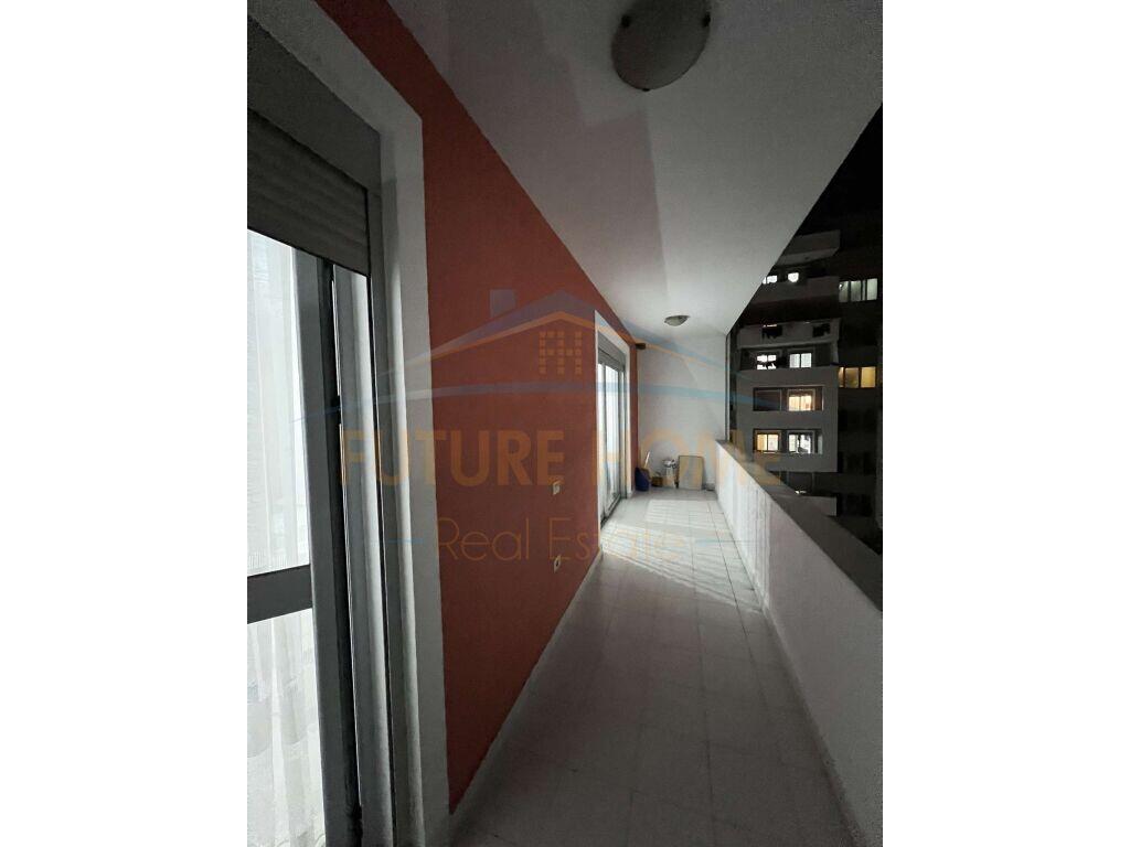 Qera, Apartament 2+1, Yzberisht.