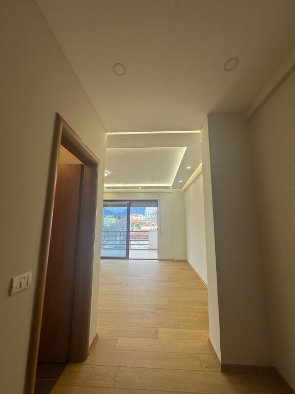 For sale 2+1+2 apartment, In front of Halili Complex