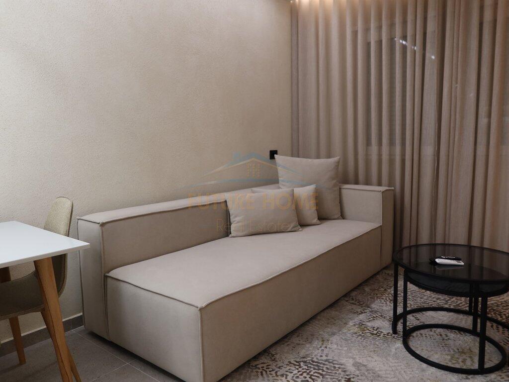 Shitet, Apartament 1+1, Rruga Bogdaneve, Tirane