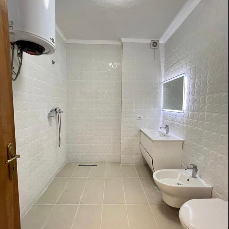 For sale Apartment 1+1 located in Yzberisht.