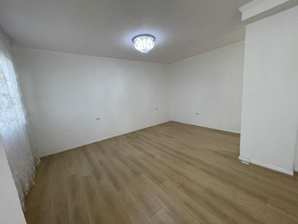 1+1 apartment for sale in Yzberisht!