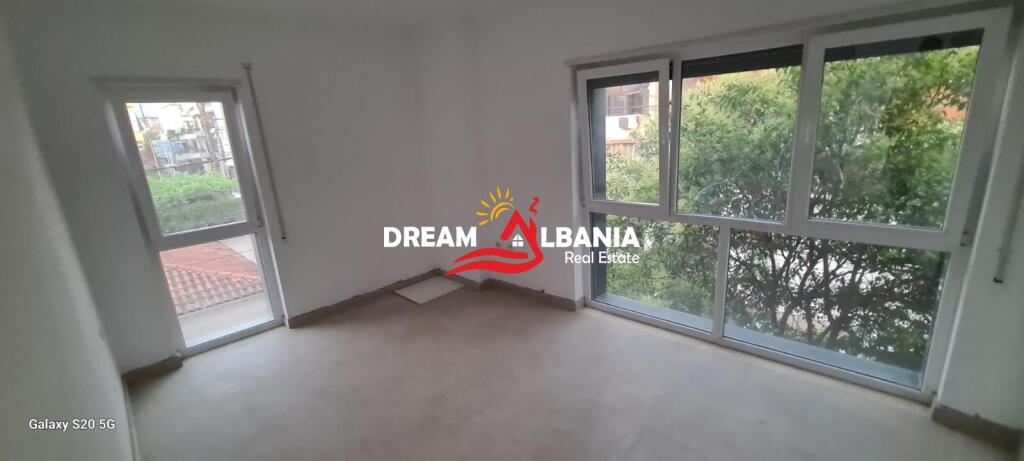 Business/Office Space for Rent, near the Red School in Tirana (ID 42611315)